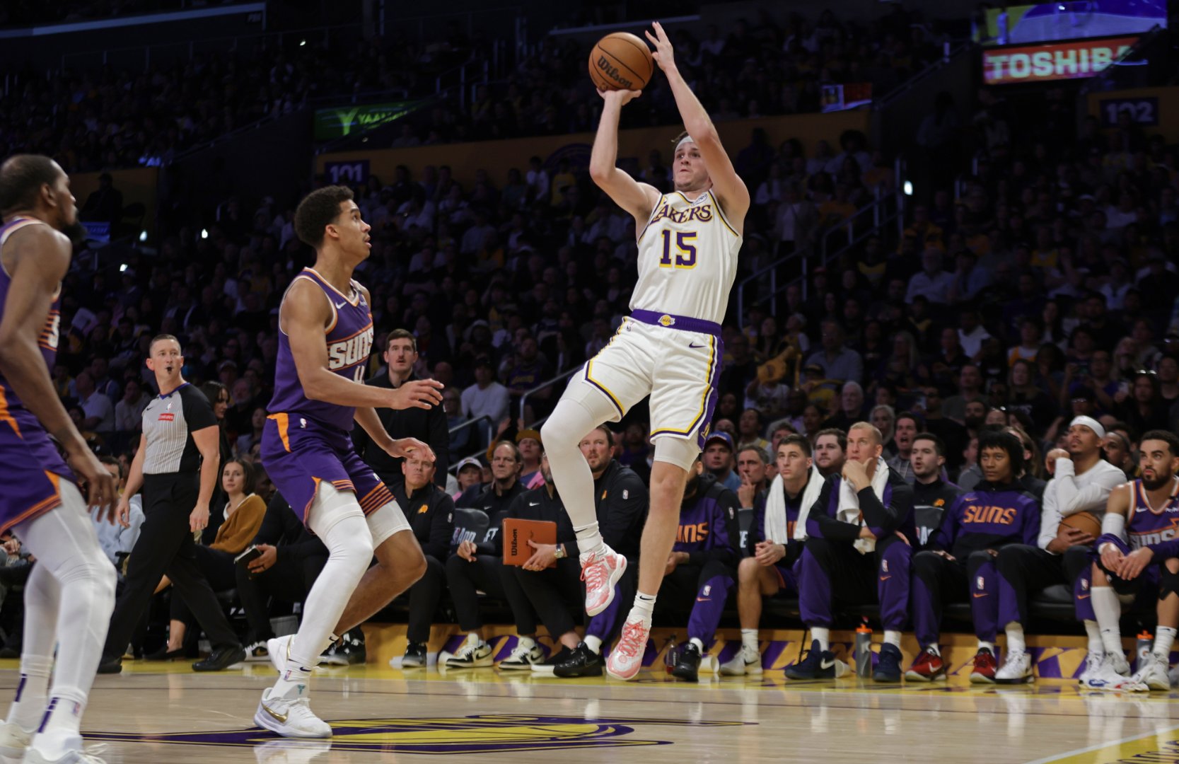 ayx-全明星赛清晨走向成谜，洛杉矶湖人手感冰凉，质疑声仍在，阵容厚度经受考验的简单介绍