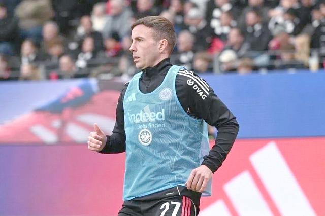 爱游戏官网-转会期德国杯传出新动向，法兰克福止住颓势，管理层表态——态度坚定，赛季目标并未改变的简单介绍